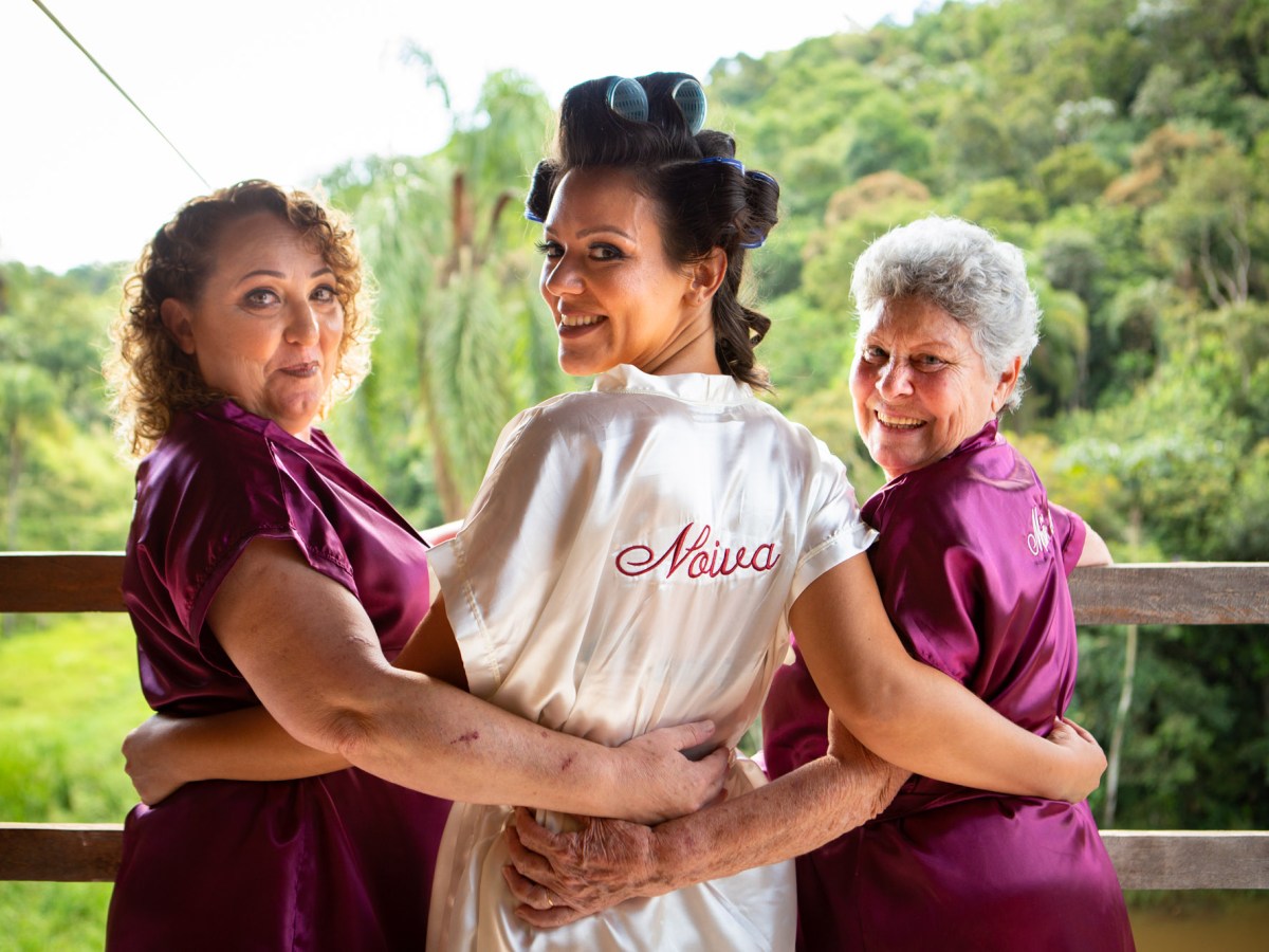 Fernanda and Guillaume countryside&nbsp;wedding