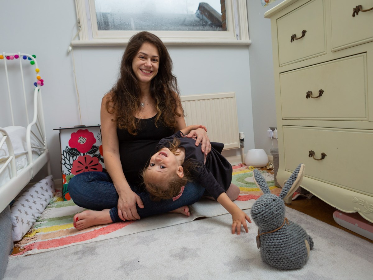 Maternity photoshoot – Camila waiting for&nbsp;Isabel